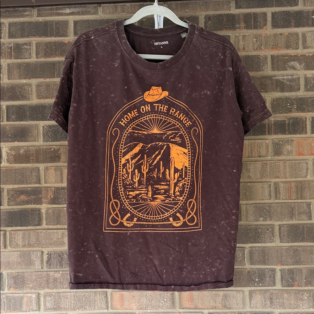NWOT Shyanne Western Graphic T-Shirt